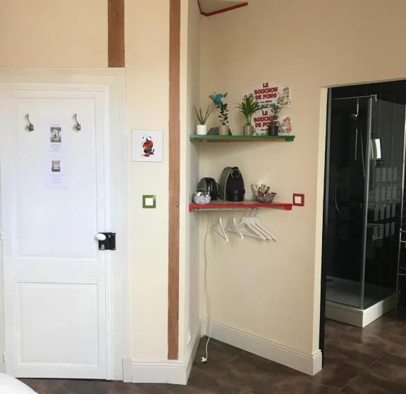 标准间, Saint James House