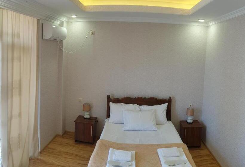 اتاق لوکس با بالکن و چشمانداز دریا, Bellmar