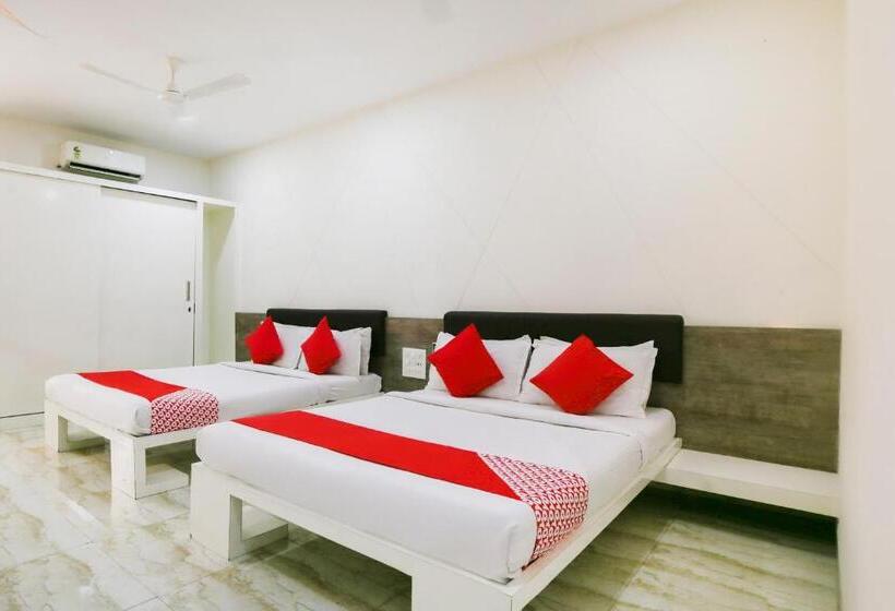 Трехместный Номер Комфорт, Capital O 15635 Elite Rooms & Banquet