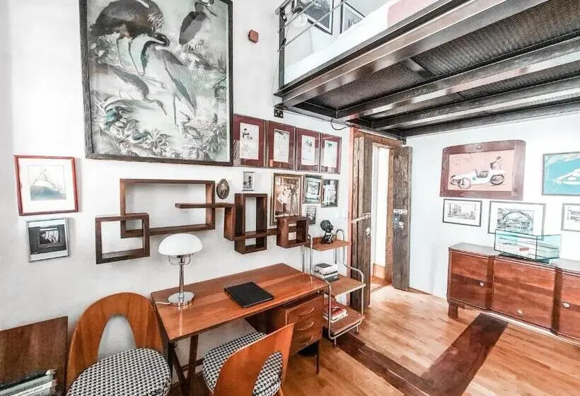 اتاق لوکس با تخت بزرگ, Divna Pani Luxury Gallery Rooms