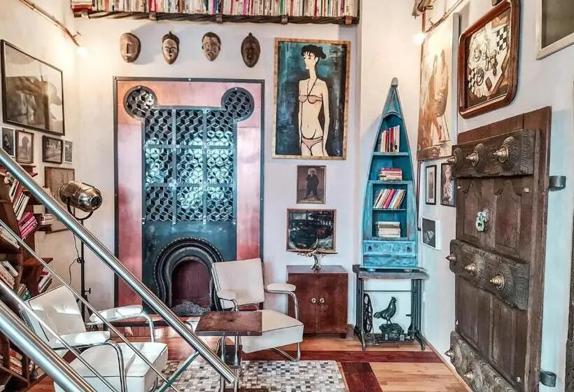 اتاق لوکس با تخت بزرگ, Divna Pani Luxury Gallery Rooms
