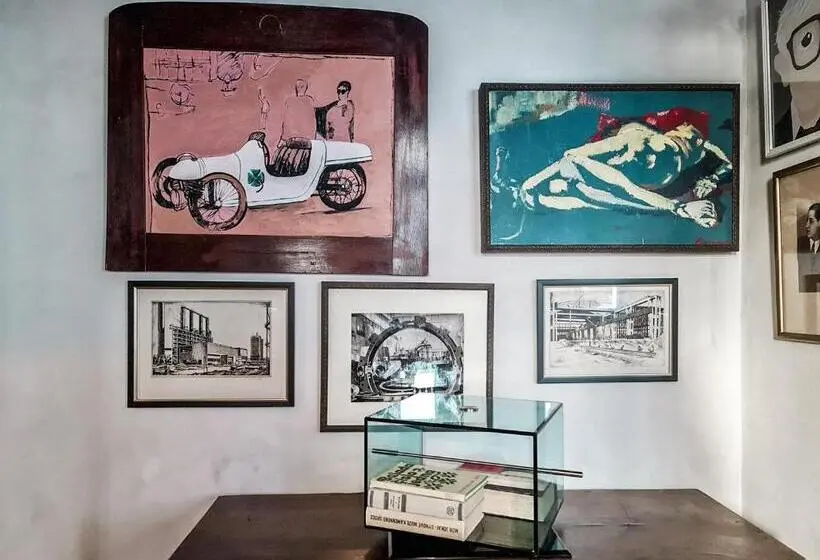 اتاق لوکس با تخت بزرگ, Divna Pani Luxury Gallery Rooms