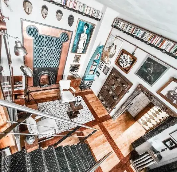 اتاق لوکس با تخت بزرگ, Divna Pani Luxury Gallery Rooms