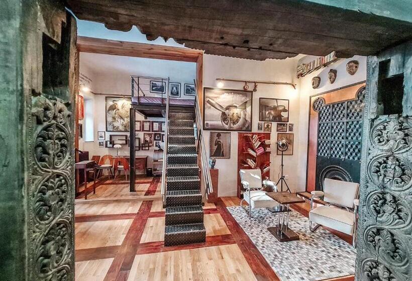 스탠다드 룸 킹사이즈 침대, Divna Pani Luxury Gallery Rooms
