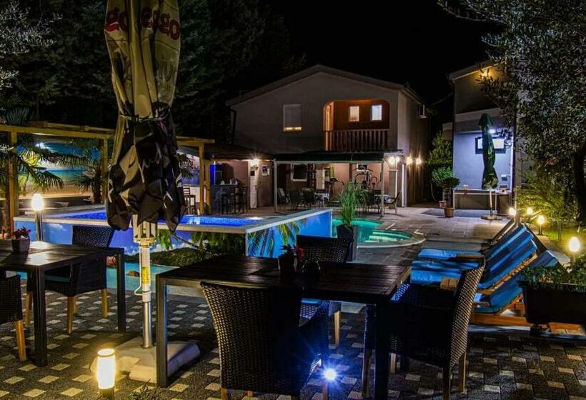 آپارتمان 3 خوابه, Guest House Milicevic