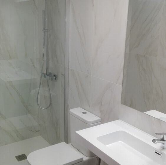 اتاق استاندارد, Areces