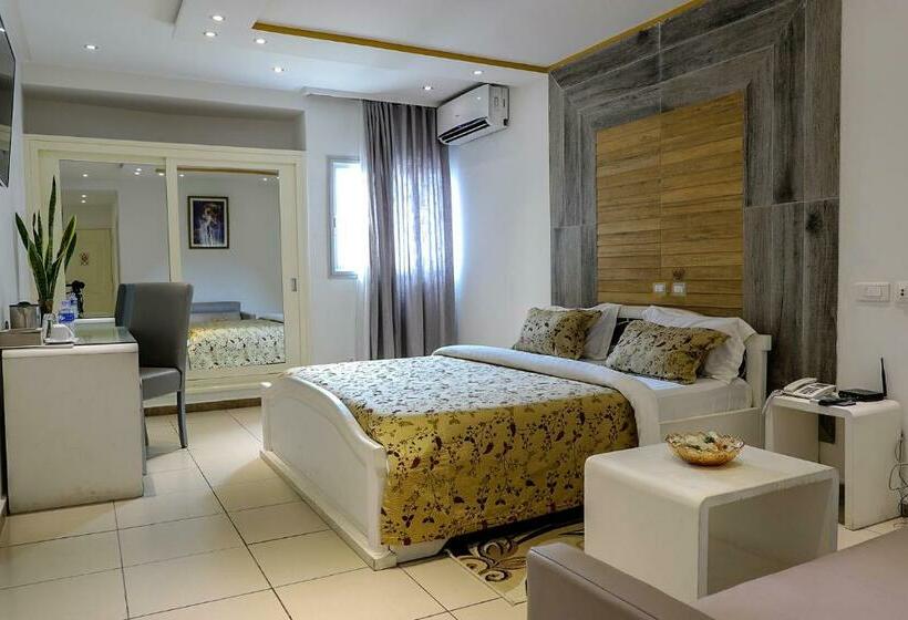 اتاق سوپریور, Miliet