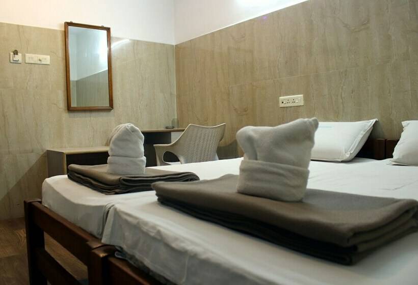 Pokój Basic, Saravanaa