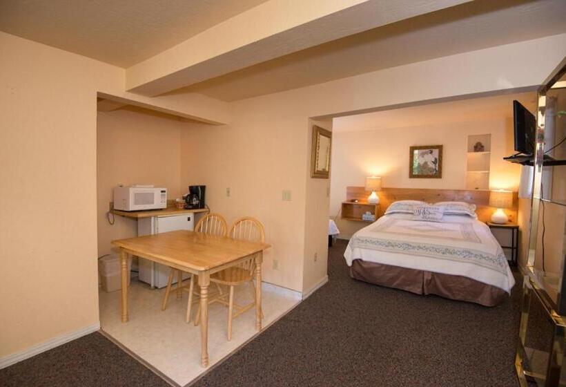 Четырехместный Номер Классик, River View Garden Resort