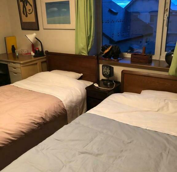 חדר סטנדרט, Guest House Chara