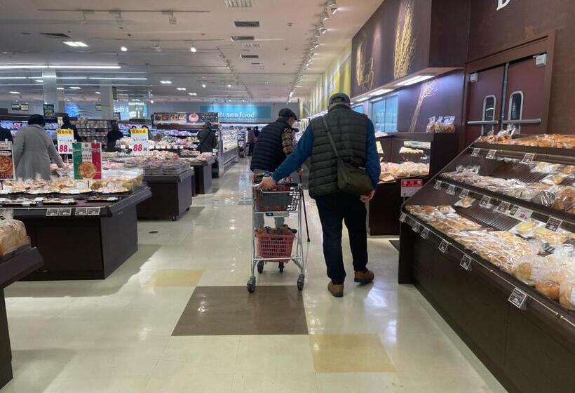 חדר סטנדרטי לארבעה עם חדר אמבטיה משותף, Guest House Chara