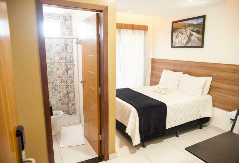 带阳台的豪华间, Pousada Araras