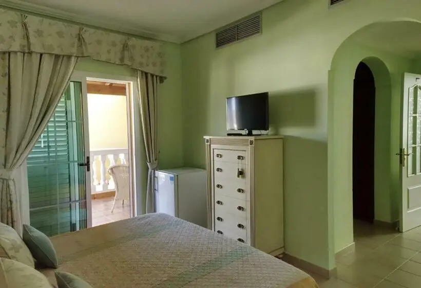 Suite with Terrace, La Colina
