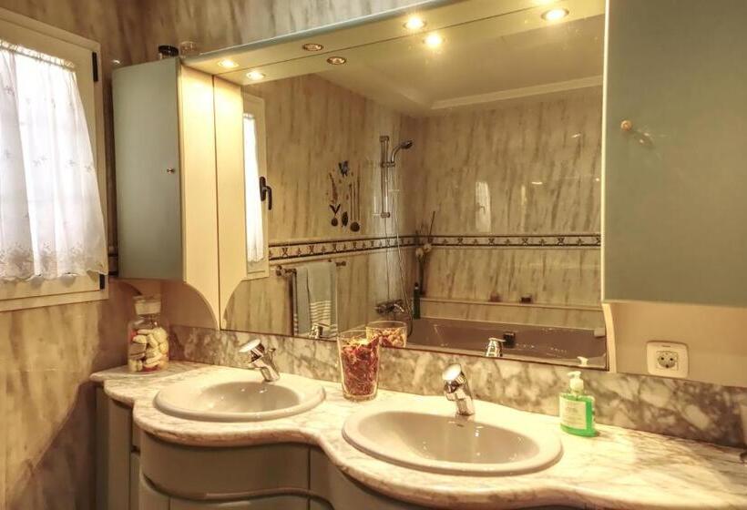 テラス付スイート, La Colina