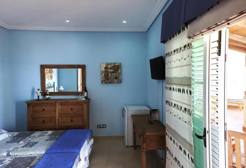 اتاق خانوادگی با سرویس بهداشتی مشترک, La Colina