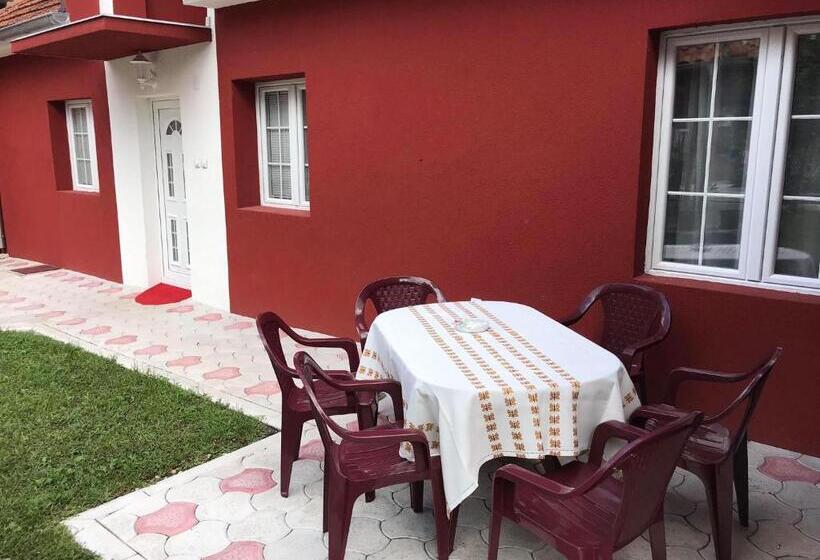 استودیوی استاندارد, Studio Ivana 1