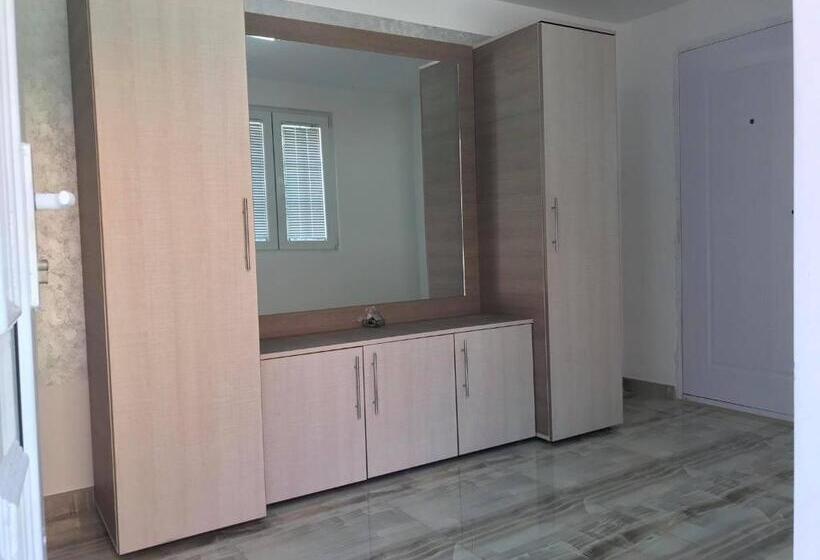 استودیوی استاندارد, Studio Ivana 1