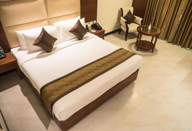 غرفة قياسية سرير كينج, Mm Legacy