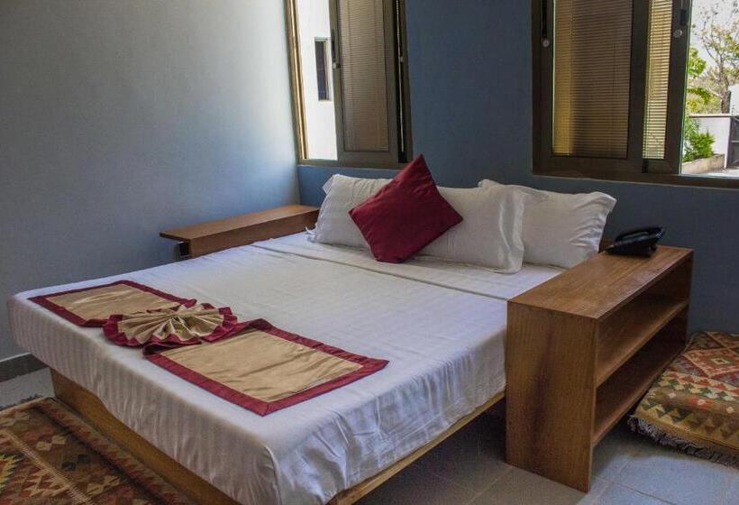 سوییت, Seaclusion Diani