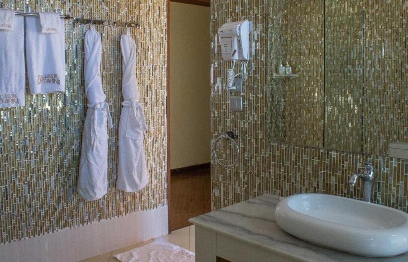 سوییت, Seaclusion Diani