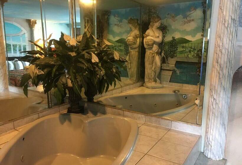 Люкс с гидромассажем, Deluxe Inn