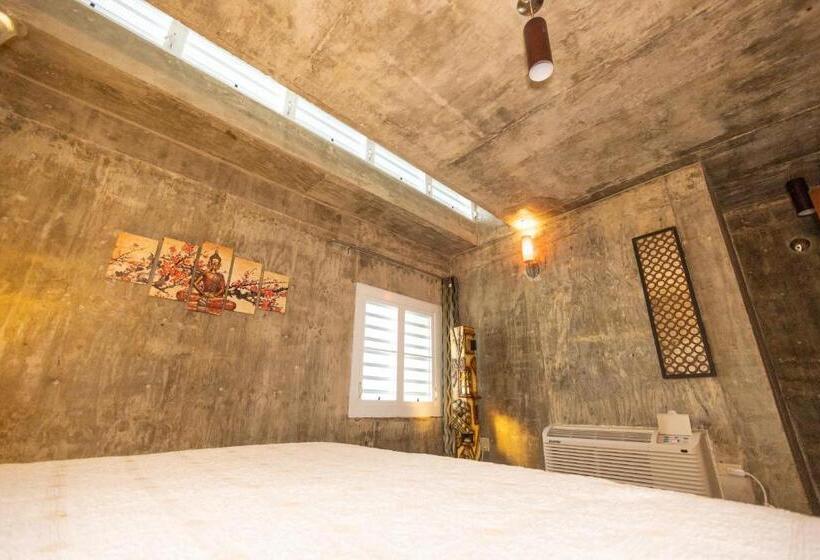 آپارتمان 1 خوابه, La Esmeralda Pr