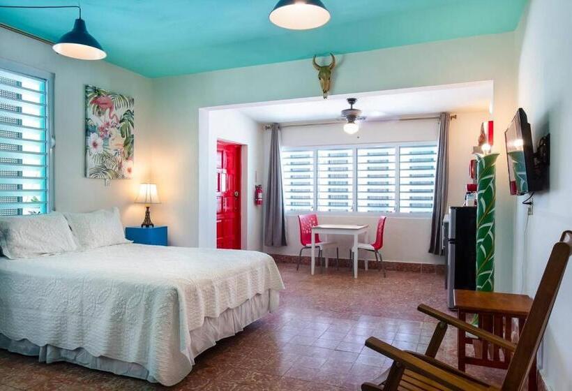 استودیوی استاندارد, La Esmeralda Pr