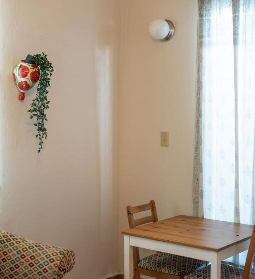 آپارتمان 1 خوابه با چشمانداز باغ, La Esmeralda Pr