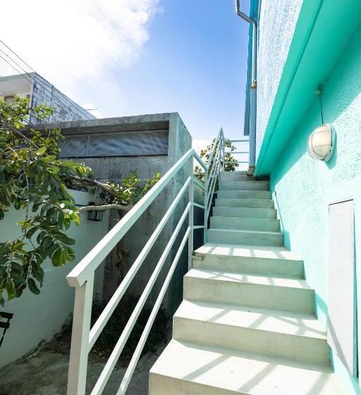 استودیو استاندارد با تخت کینگ, La Esmeralda Pr