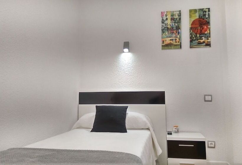 غرفة قياسية فردية, Puerto Principe Pensión