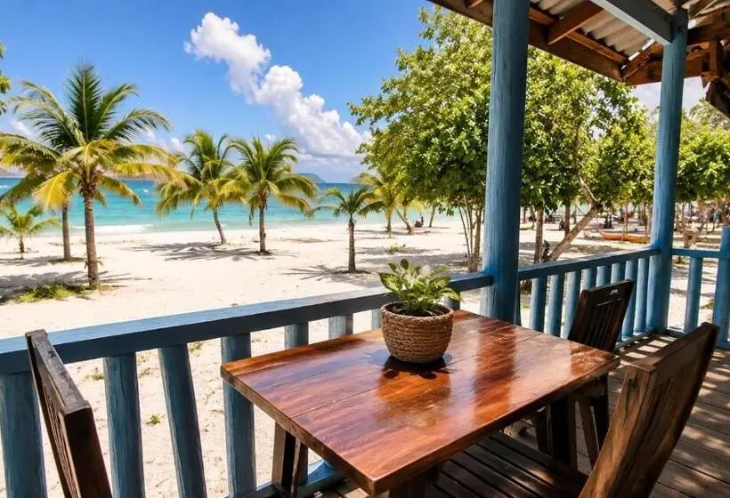 スタンダードバンガロー, Koh Rong Beach Hostel And Bungalows