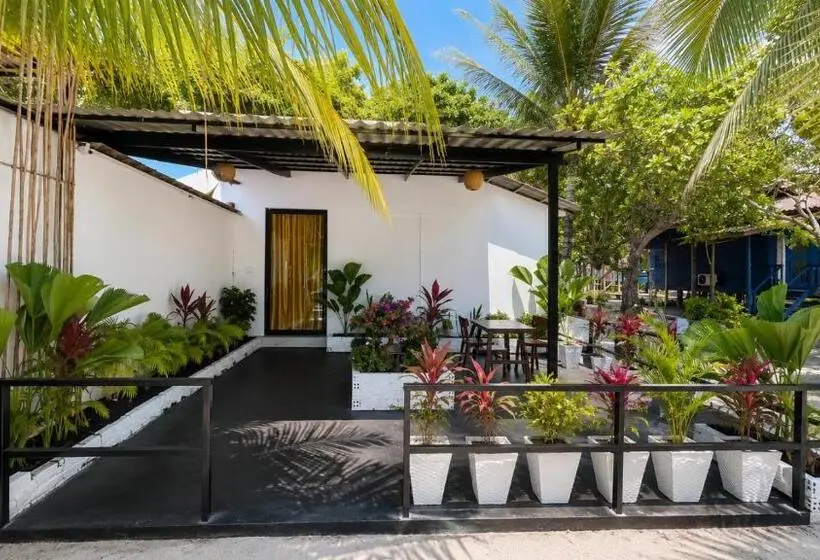 スーペリアファミリールーム, Koh Rong Beach Hostel And Bungalows