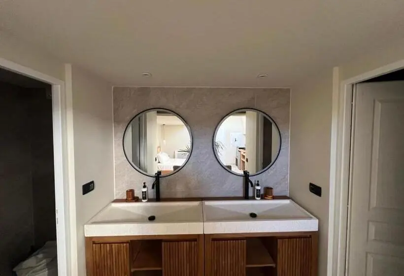 Sviitti Poreallas, Casa Frati Suites & Villas