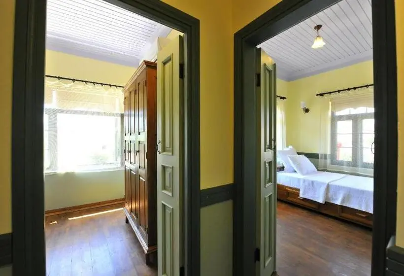 استودیوی استاندارد, Petrino Gökçeada Hotel&kitchen