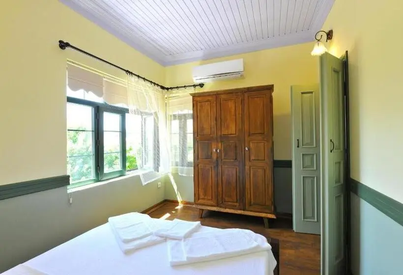 استودیوی استاندارد, Petrino Gökçeada Hotel&kitchen