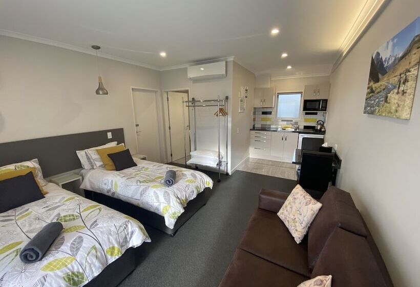 Номер Deluxe, Bigsky Motels
