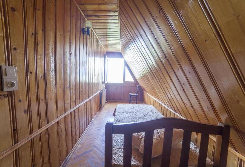 اتاق استاندارد یک نفره, Eco House Sabero