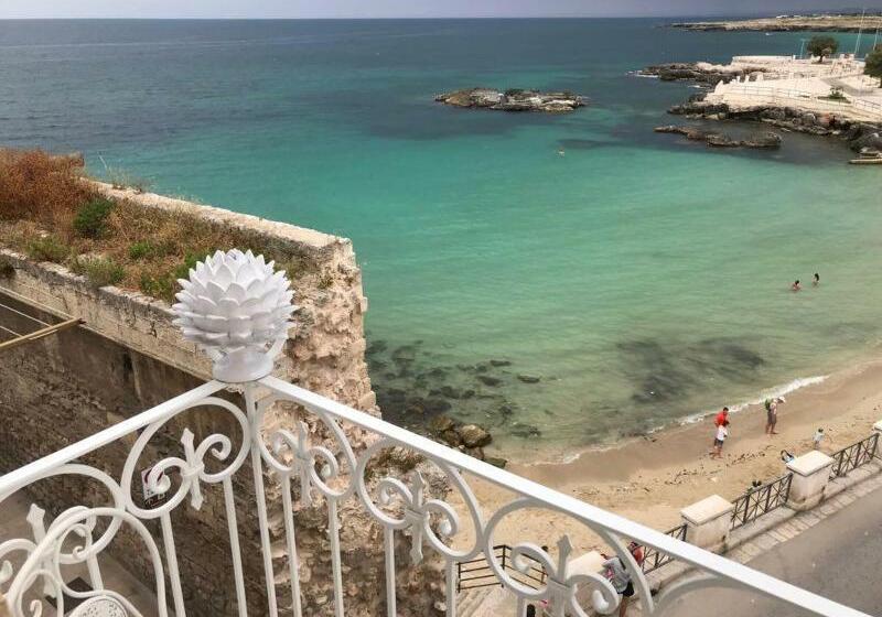 מיטת קינג בסוויטה, Miramare