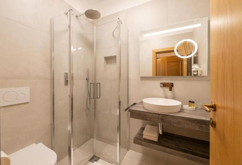 חדר סטנדרט נוף לאגם, Pension Klughammer