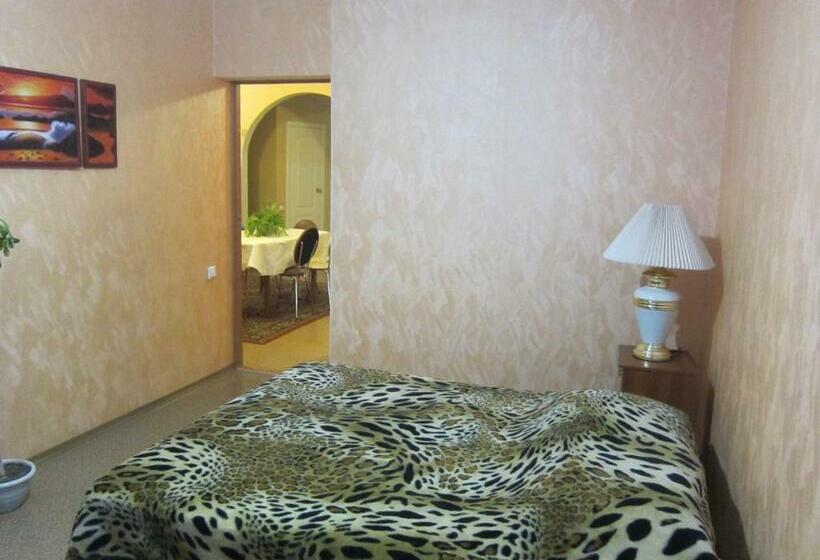 اتاق سوپریور خانوادگی, Ludmila Guest House   гостевой дом людмила