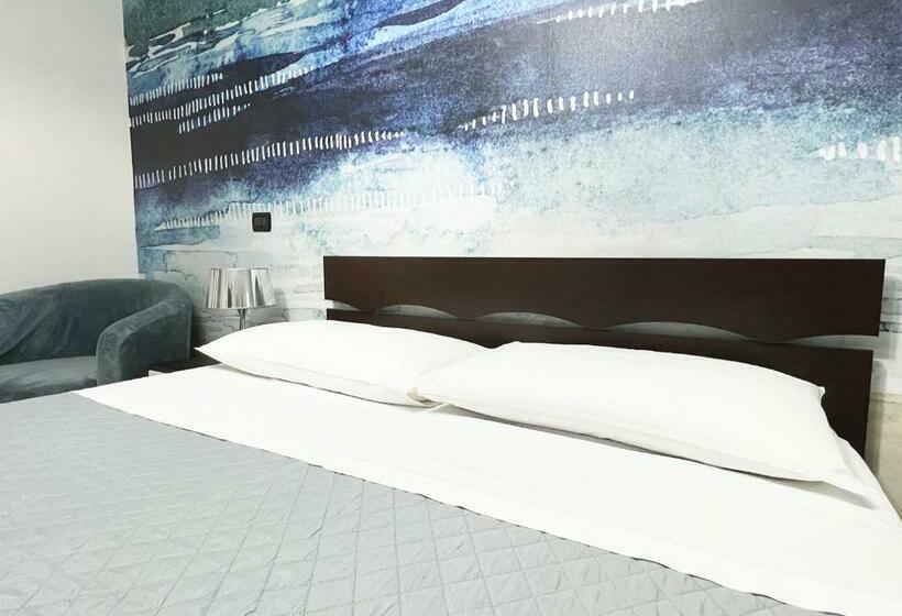 Deluxe Zimmer mit Meerblick & Balkon, Skyline