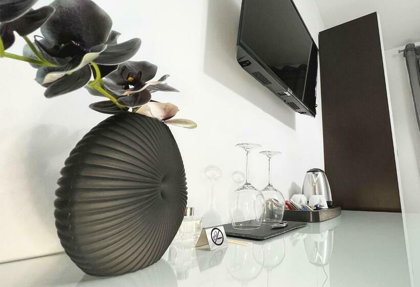 Deluxe Zimmer mit Meerblick & Balkon, Skyline