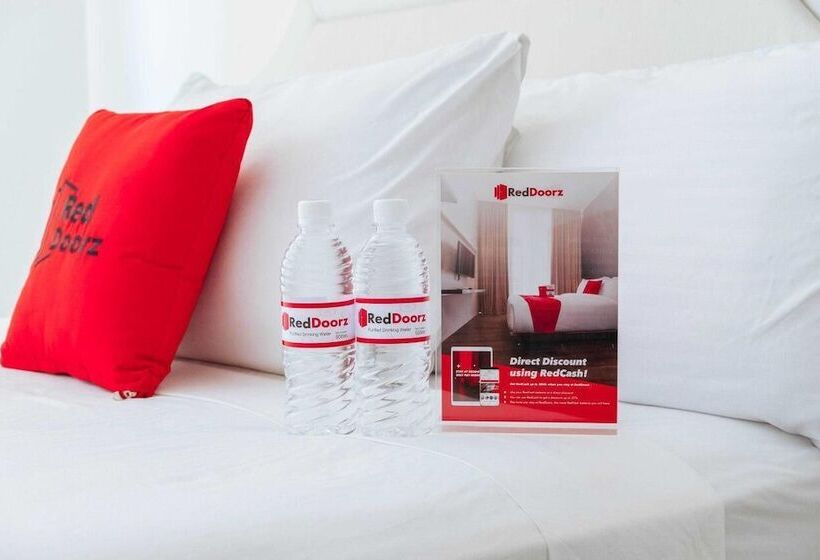 Quarto Estandar Individual, Reddoorz Premium Near Greenbelt Makati