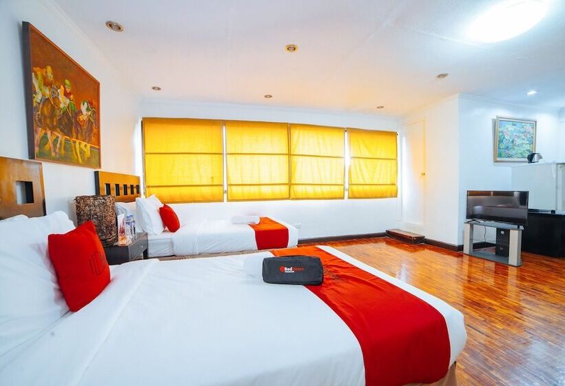 Quarto Estandar, Reddoorz Premium Near Greenbelt Makati