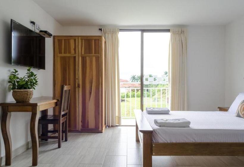 家庭间, Santa Isabel