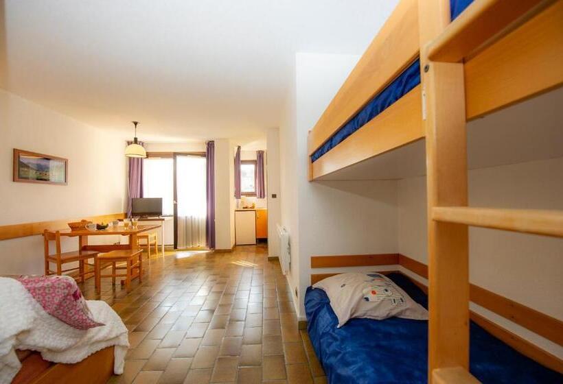 スタンダード4人部屋, Residence Routes Du Monde Atc Bagneres De Bigorre