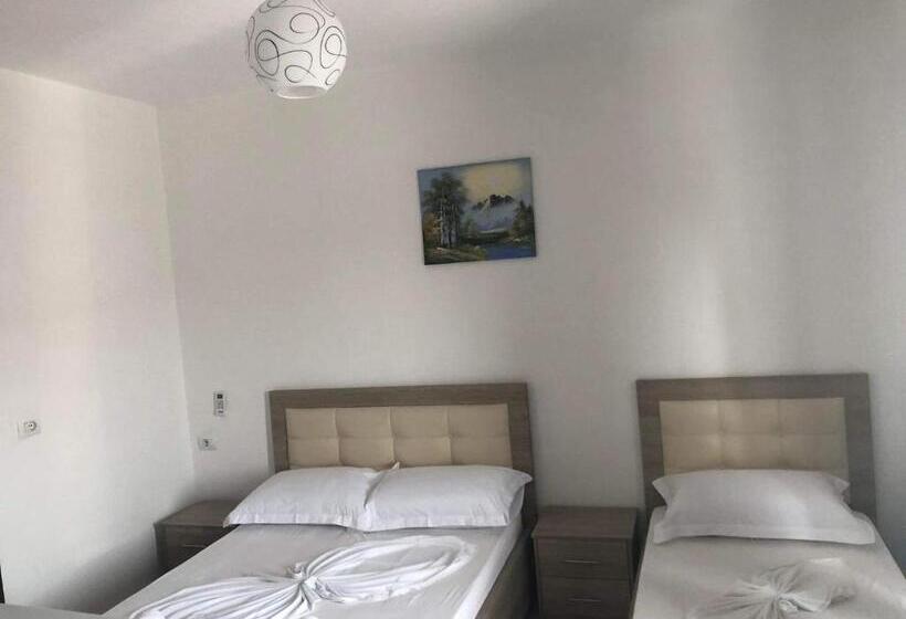 Standard studio with lake view, Villa Soni Oruci
