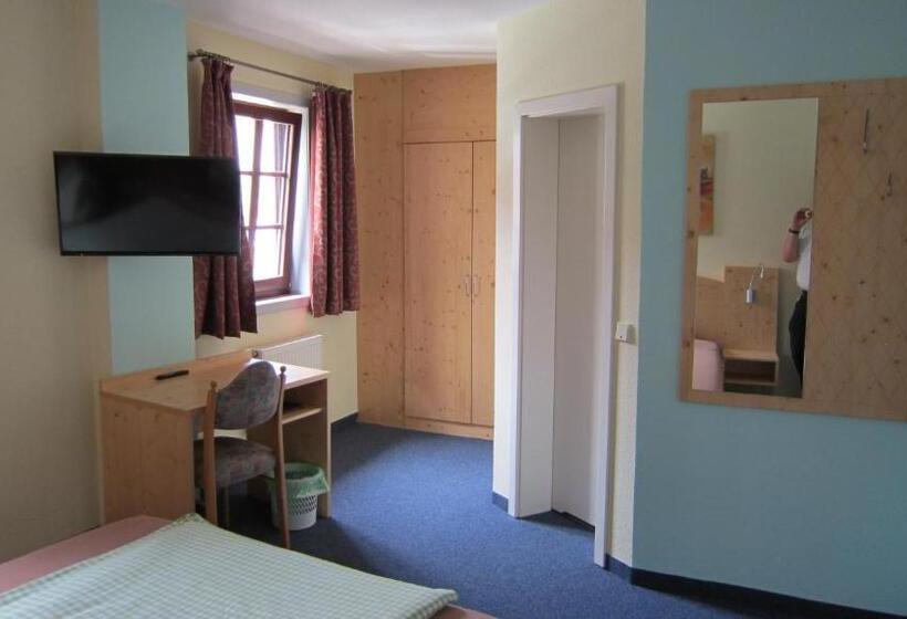 غرفة قياسية, Zum Schwarzen Bär