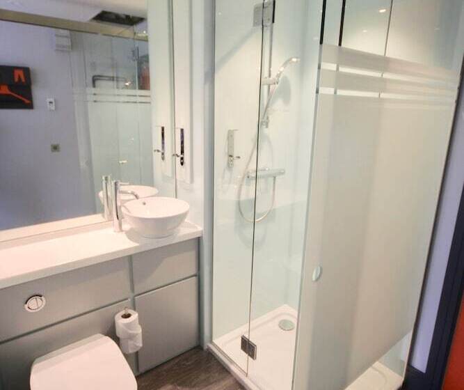 חדר סופריור, Easyhotel Belfast