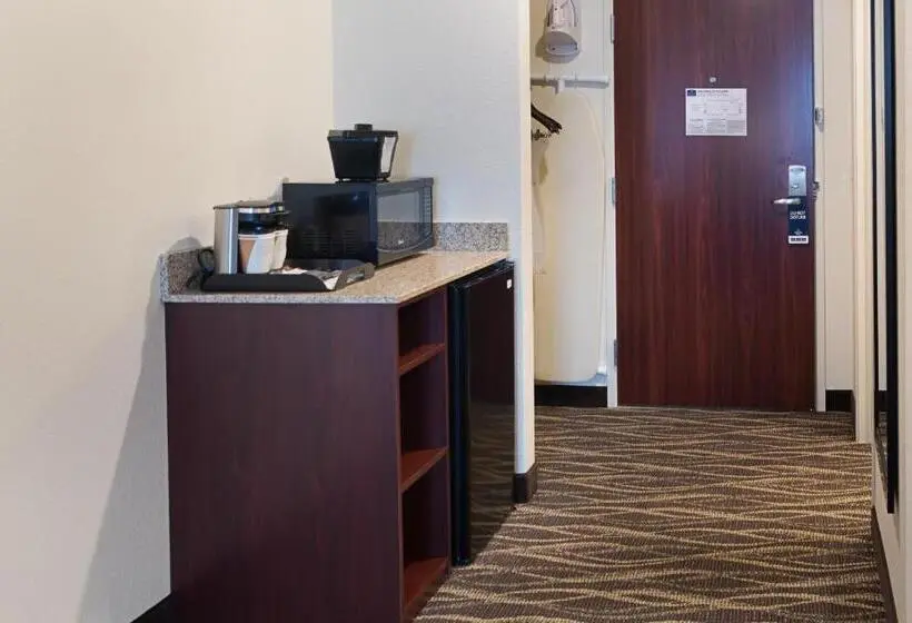 Standard-studio King-vuode, Cobblestone Inn And Suites Ashland